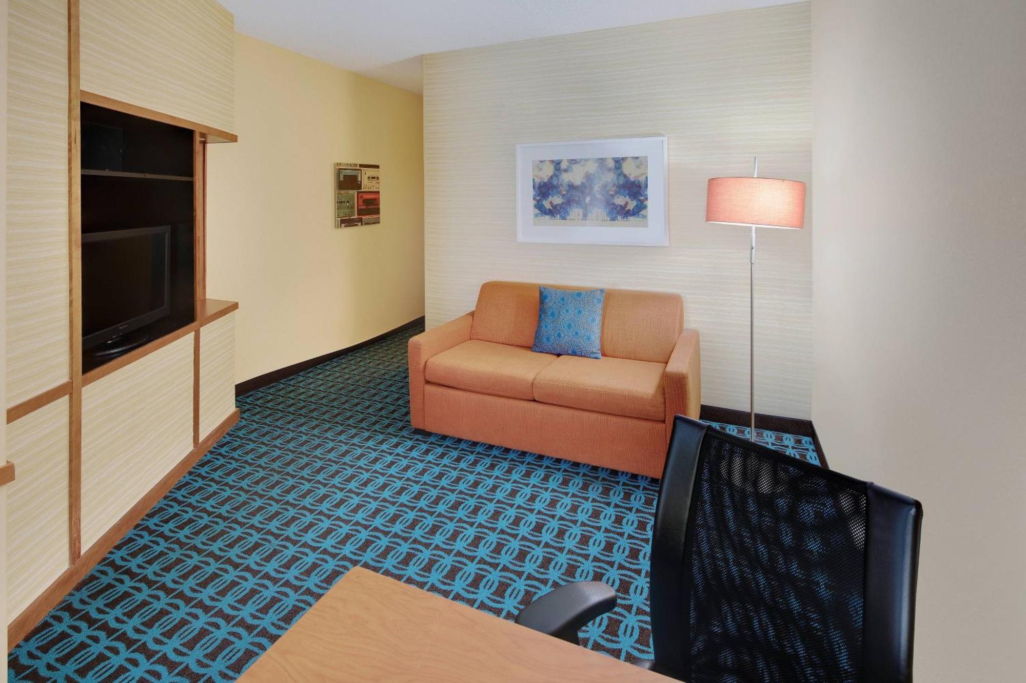 Fairfield Inn & Suites Austin University Area Екстериор снимка
